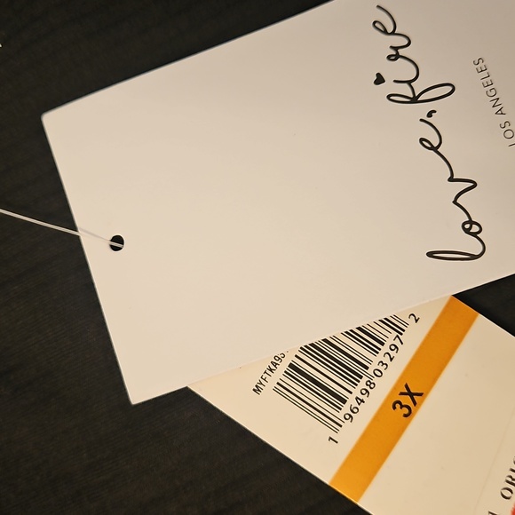 NWT Love, Fire 3X One-Shoulder Ribbed Cropped Tank AC-2595 - Picture 3 of 4